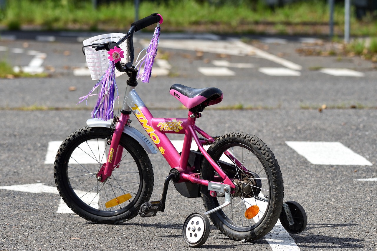 training wheels bike